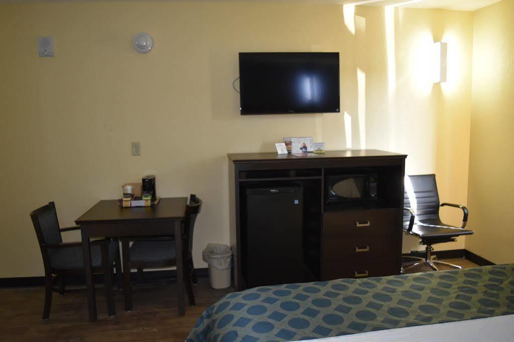 Days Inn By Wyndham New Orleans Pontchartrain Экстерьер фото